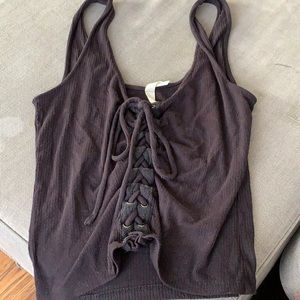 black tie is the middle shirt